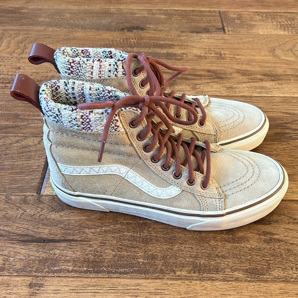 Vans Sk8-Hi MTE High Top Sneakers Shoes Scotchgard Suede Leather Tan Size 8.5
